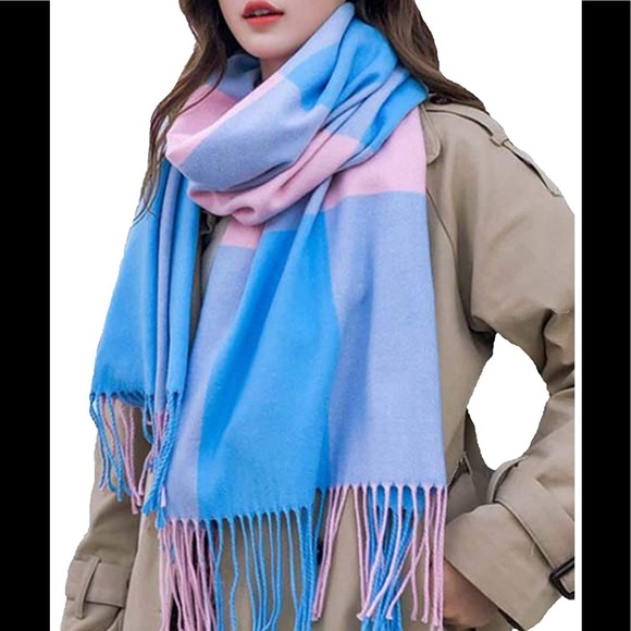 🆕 Long Shawl ❄️ Thick Warm Knit Scarf or Shawl - Picture 1 of 3
